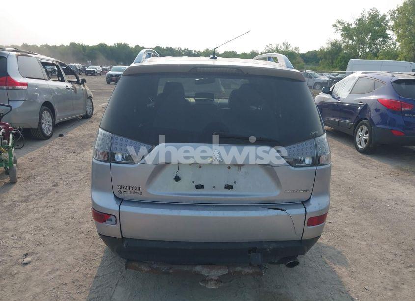 Photo 16 of 2009 Mitsubishi Outlander SE (VIN JA4LT31W09Z014816)