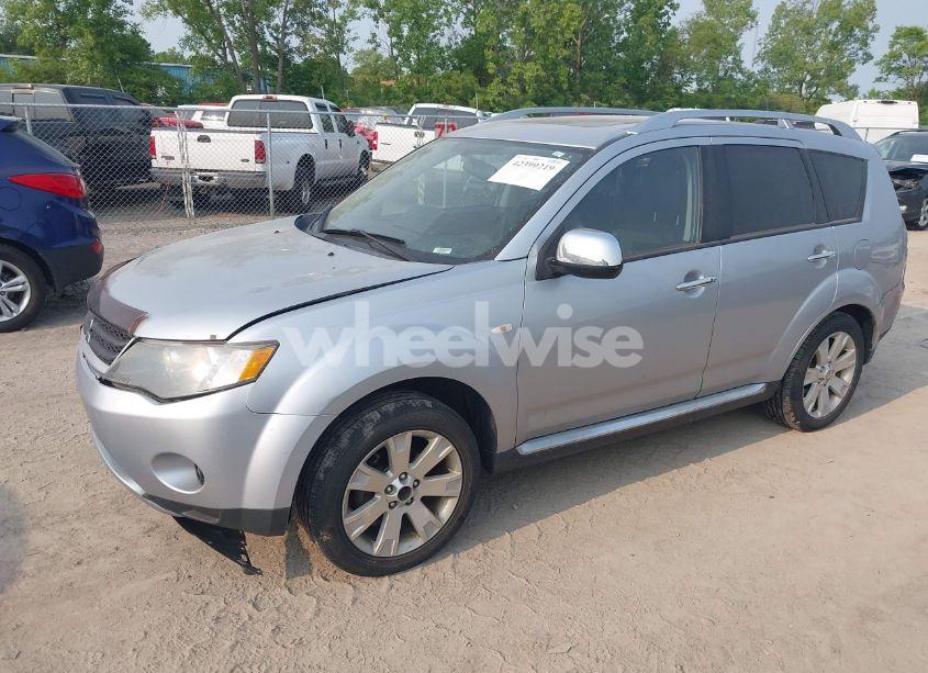 Photo 2 of 2009 Mitsubishi Outlander SE (VIN JA4LT31W09Z014816)