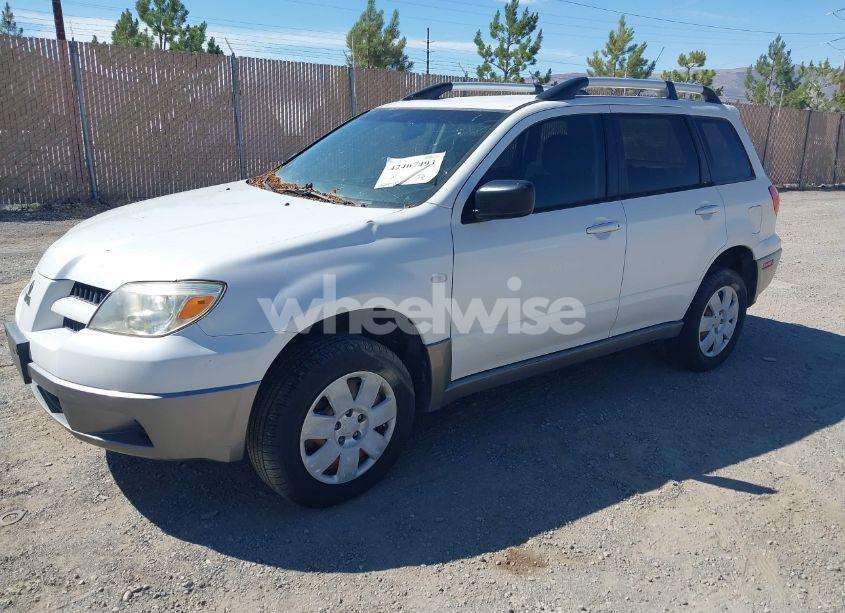 Photo 2 of 2006 Mitsubishi Outlander LS (VIN JA4LZ31F96U048101)