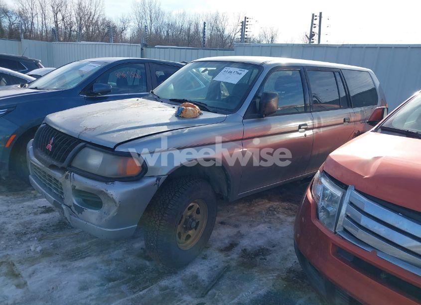 Photo 2 of 2001 Mitsubishi Montero SPORT ES/LS (VIN JA4MT21H91P037463)