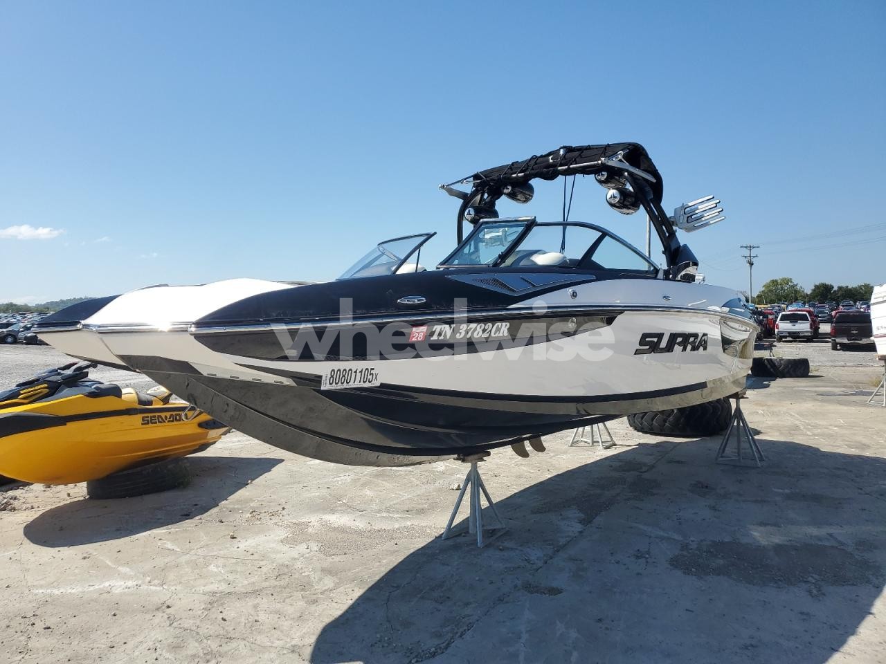 Photo 2 of 2017 SUPRA MARINE LOT (VIN JA4MT31H81P004511)