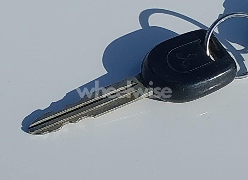 Photo 11 of 2002 Mitsubishi Montero SPORT XLS (VIN JA4MT31R12P008023)