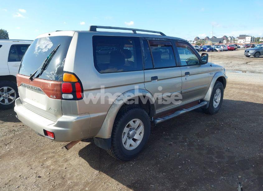 Photo 4 of 2002 Mitsubishi Montero SPORT XLS (VIN JA4MT31R12P008023)