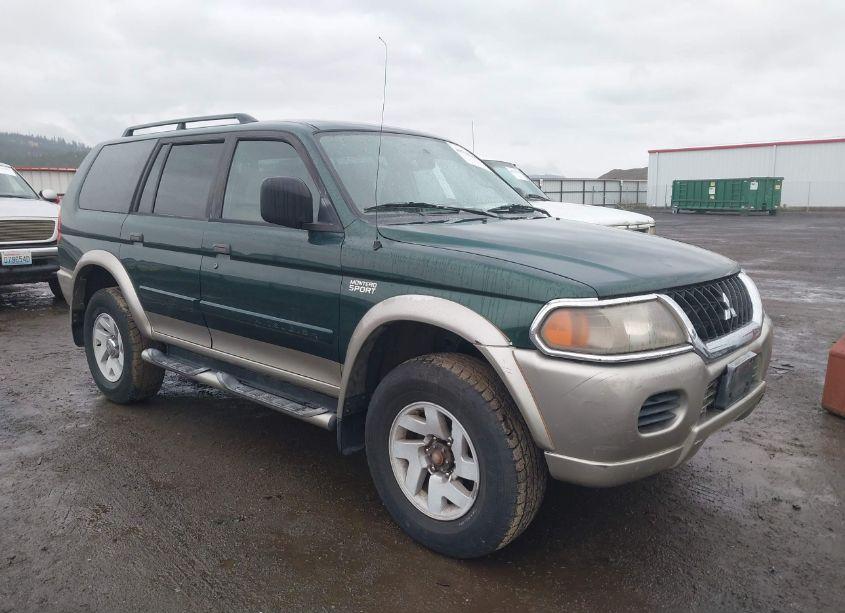 2002 Mitsubishi Montero SPORT XLS (VIN JA4MT31R32P004555) main photo
