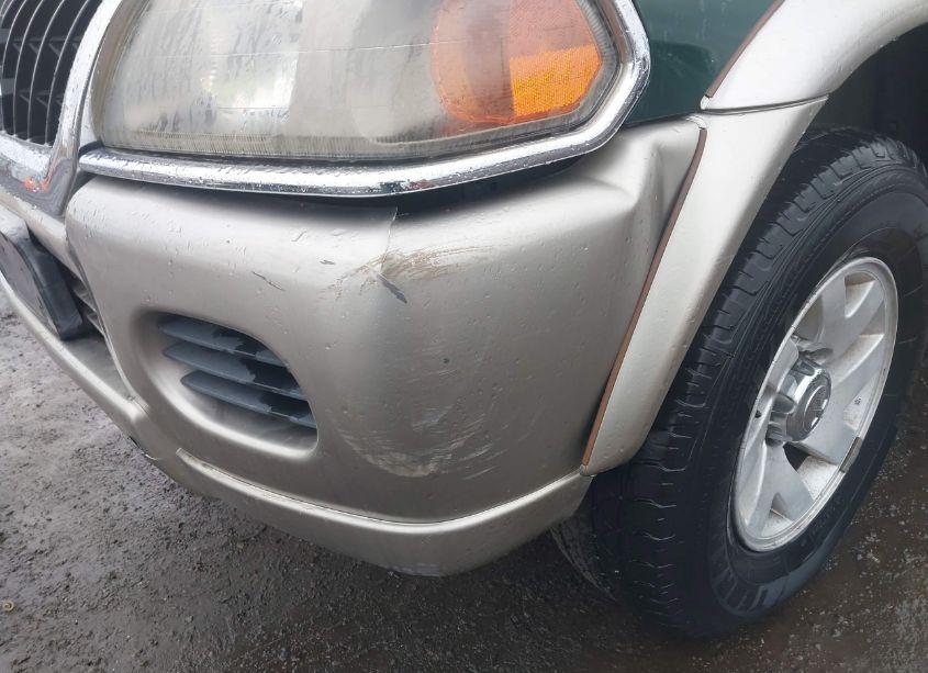 Photo 15 of 2002 Mitsubishi Montero SPORT XLS (VIN JA4MT31R32P004555)