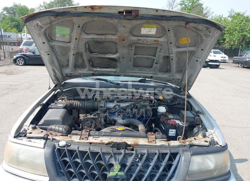 Photo 10 of 2003 Mitsubishi Montero SPORT XLS (VIN JA4MT31R33J048723)