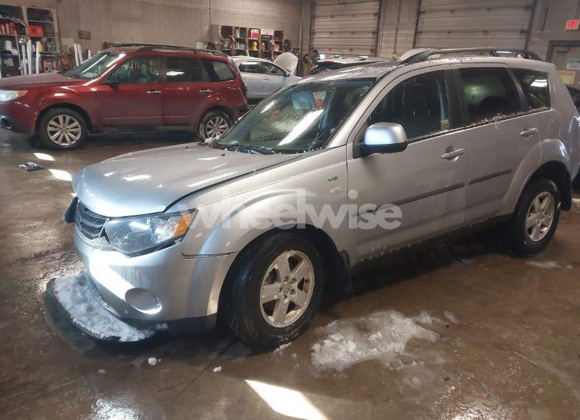 Photo 2 of 2008 Mitsubishi Outlander LS (VIN JA4MT31X08Z013323)