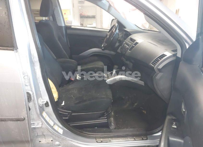 Photo 5 of 2008 Mitsubishi Outlander LS (VIN JA4MT31X08Z013323)