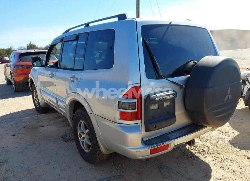 Photo 3 of 2002 Mitsubishi Montero LIMITED (VIN JA4MW51R22J069032)