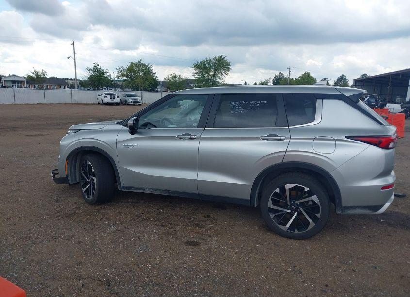 Photo 14 of 2023 Mitsubishi Outlander PHEV RALLIART S-AWC/SE S-AWC (VIN JA4T5UA91PZ059853)