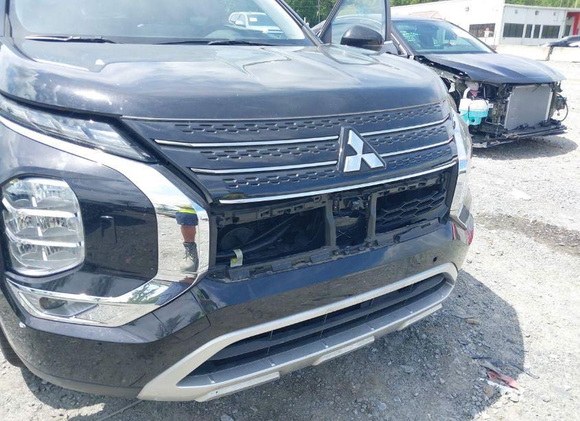 Photo 6 of 2023 Mitsubishi Outlander PHEV RALLIART S-AWC/SE S-AWC (VIN JA4T5UA93PZ036087)