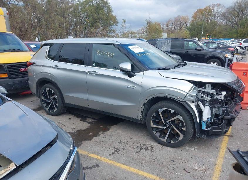 Photo 14 of 2023 Mitsubishi Outlander PHEV RALLIART S-/SE S- (VIN JA4T5UA93PZ062754)