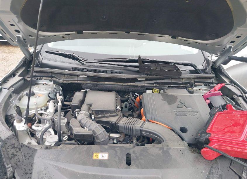 Photo 10 of 2023 Mitsubishi Outlander PHEV RALLIART S-AWC/SE S-AWC (VIN JA4T5UA9XPZ060371)