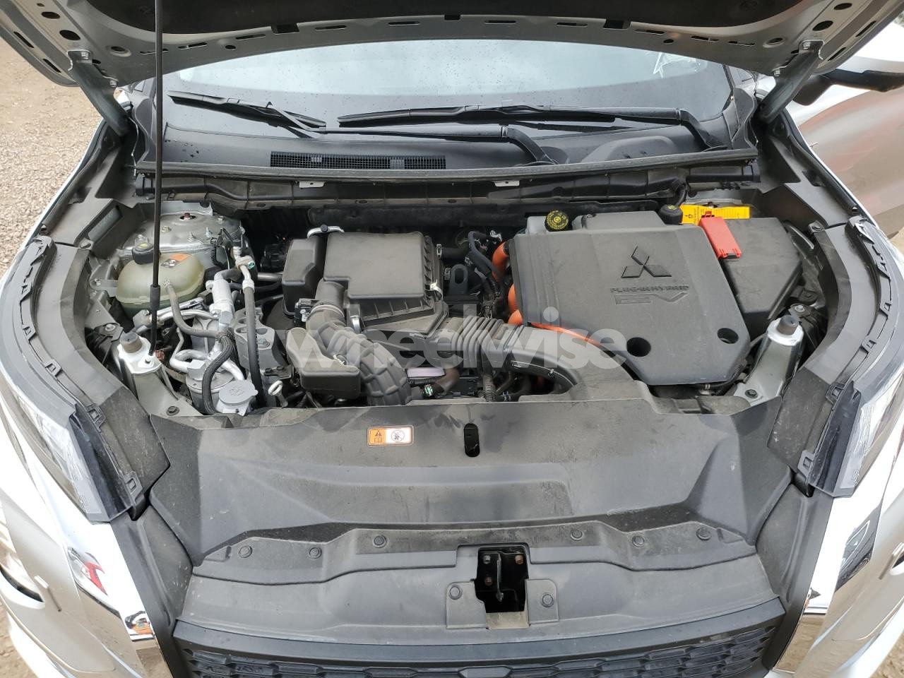 Photo 12 of 2025 MITSUBISHI OUTLANDER SE (VIN JA4T5VA91SZ001451)