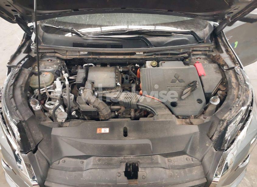 Photo 10 of 2024 Mitsubishi Outlander PHEV SE S-AWC (VIN JA4T5VA94RZ047432)