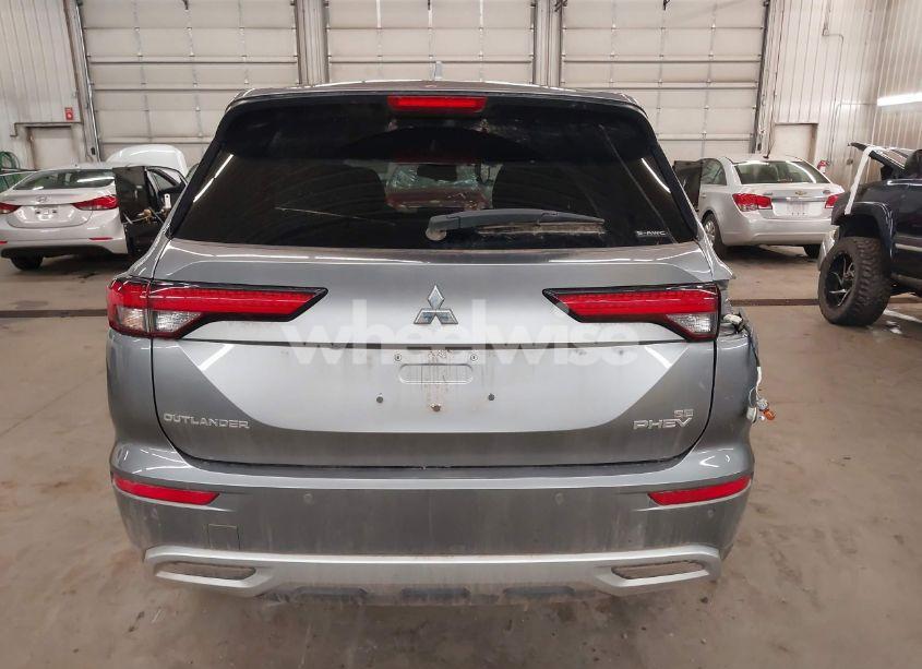 Photo 17 of 2024 Mitsubishi Outlander PHEV SE S-AWC (VIN JA4T5VA94RZ047432)