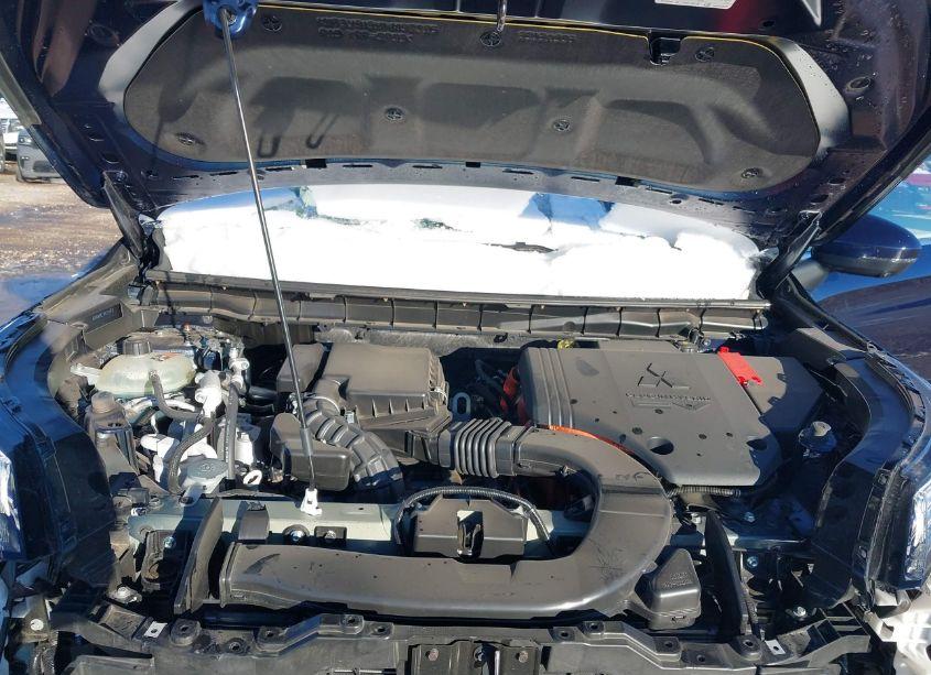 Photo 10 of 2024 Mitsubishi Outlander PHEV SEL BLACK EDITION/SEL PLATINUM EDITION/SEL S-AWC (VIN JA4T5WA99RZ065978)