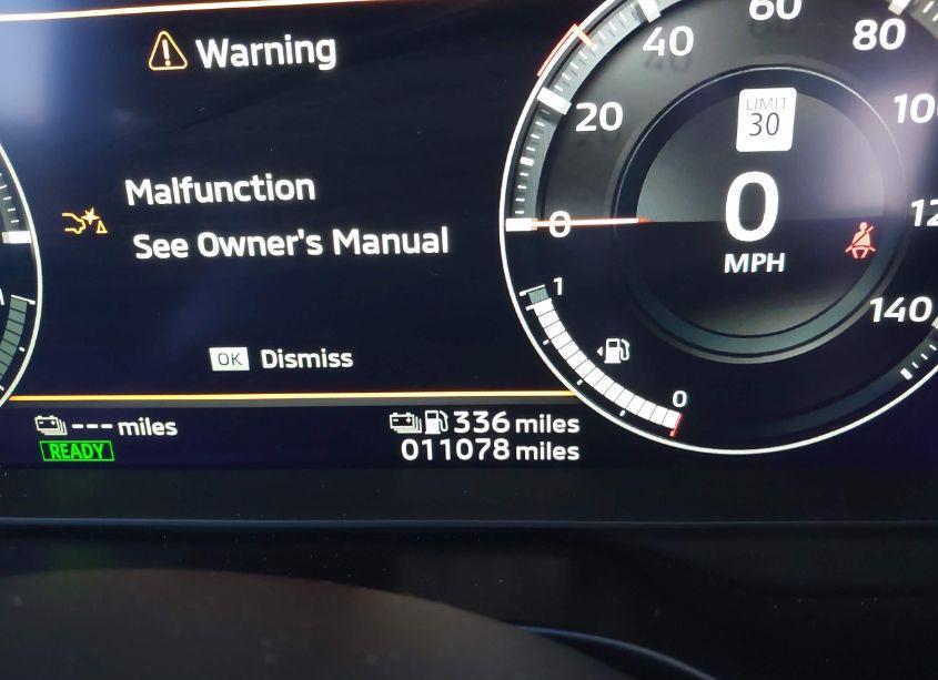 Photo 16 of 2024 Mitsubishi Outlander PHEV SEL BLACK EDITION/SEL PLATINUM EDITION/SEL S-AWC (VIN JA4T5WA99RZ065978)