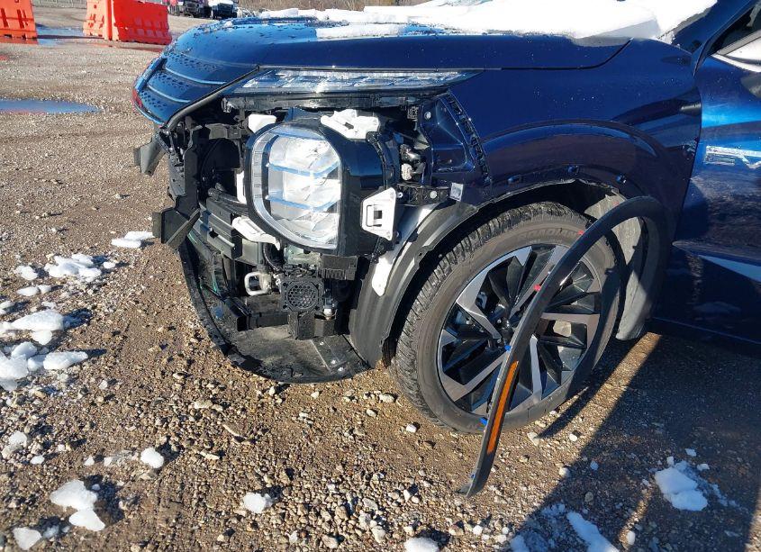 Photo 19 of 2024 Mitsubishi Outlander PHEV SEL BLACK EDITION/SEL PLATINUM EDITION/SEL S-AWC (VIN JA4T5WA99RZ065978)