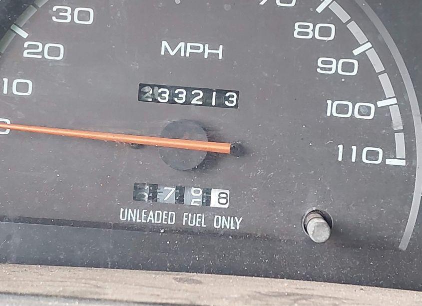 Photo 15 of 1994 Isuzu Conventional SHORT BED (VIN JAACL11L5R7217641)