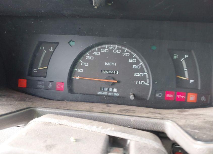 Photo 7 of 1994 Isuzu Conventional SHORT BED (VIN JAACL11L5R7217641)