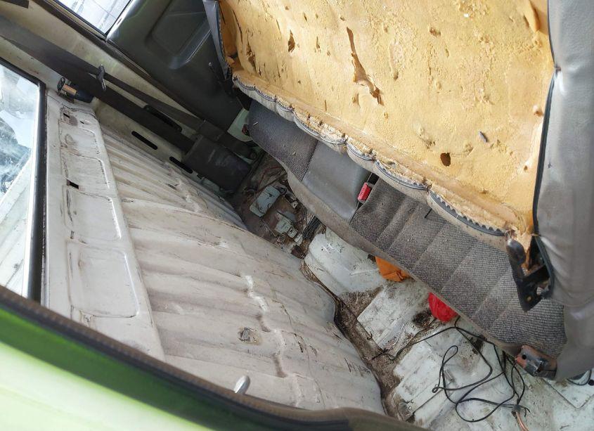 Photo 8 of 1994 Isuzu Conventional SHORT BED (VIN JAACL11L5R7217641)