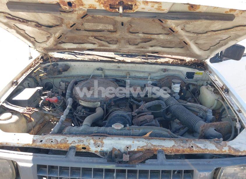 Photo 10 of 1994 Isuzu Conventional SHORT BED (VIN JAACL11LXR7217702)