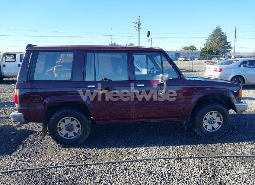 Photo 13 of 1990 Isuzu Trooper (VIN JACCH58R1L7908196)