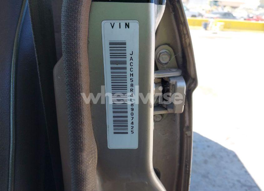 Photo 9 of 1990 Isuzu Trooper (VIN JACCH58R4L8907425)