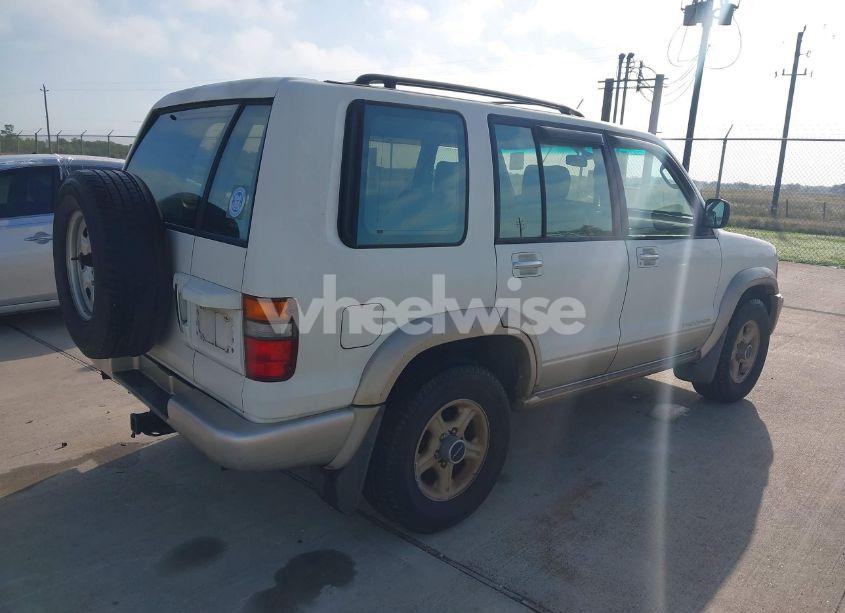 Photo 4 of 2002 Isuzu Trooper LIMITED/LS/S (VIN JACDS58X427J11007)