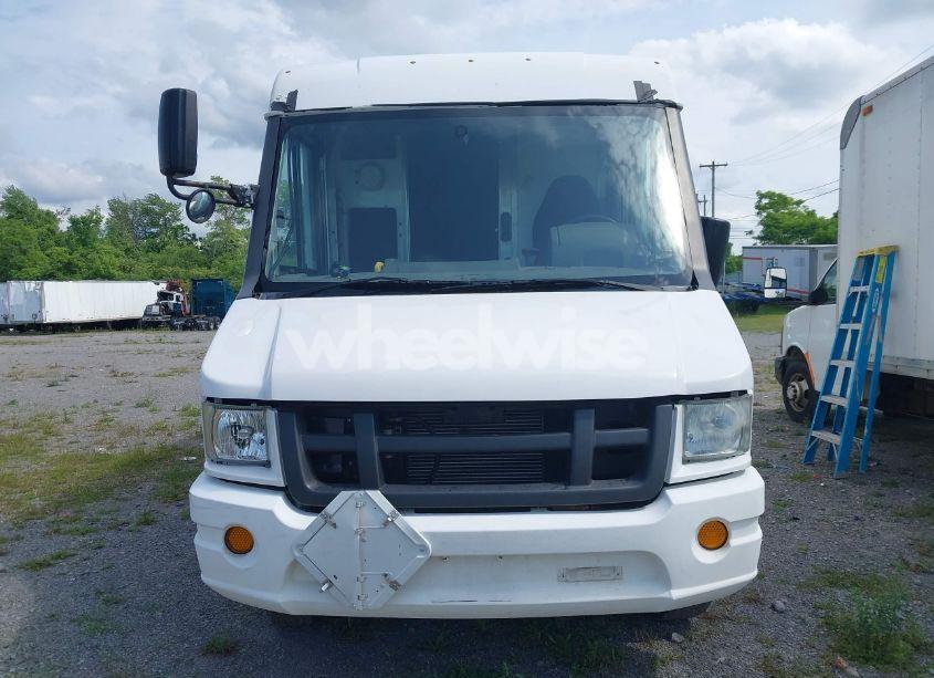 Photo 12 of 2013 Isuzu Commercial VAN (VIN JALB4T170D7W00118)