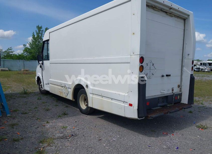 Photo 3 of 2013 Isuzu Commercial VAN (VIN JALB4T170D7W00118)