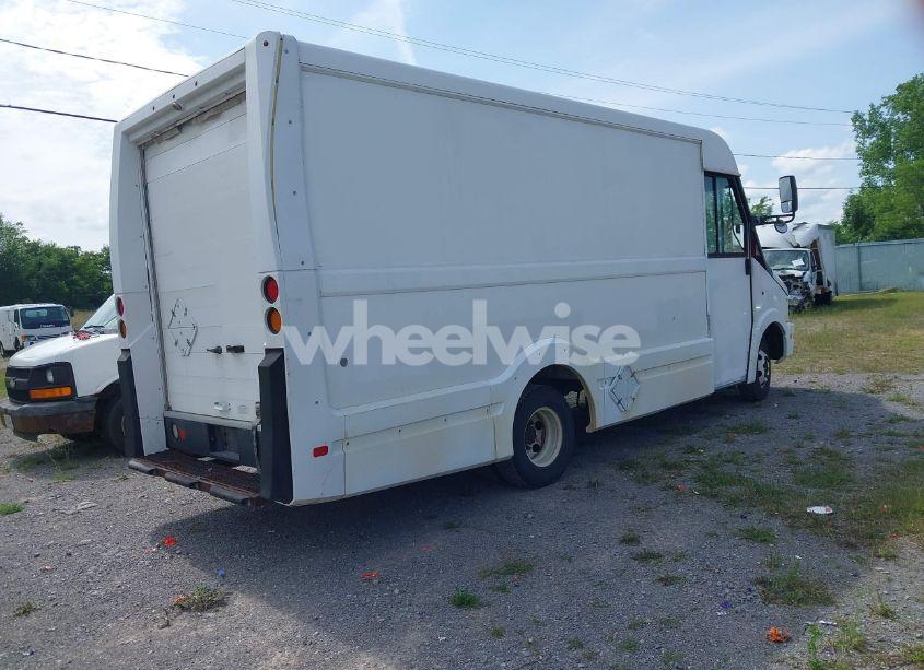 Photo 4 of 2013 Isuzu Commercial VAN (VIN JALB4T170D7W00118)