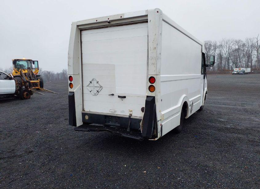 Photo 10 of 2013 Isuzu Commercial VAN (VIN JALB4T170D7W00376)