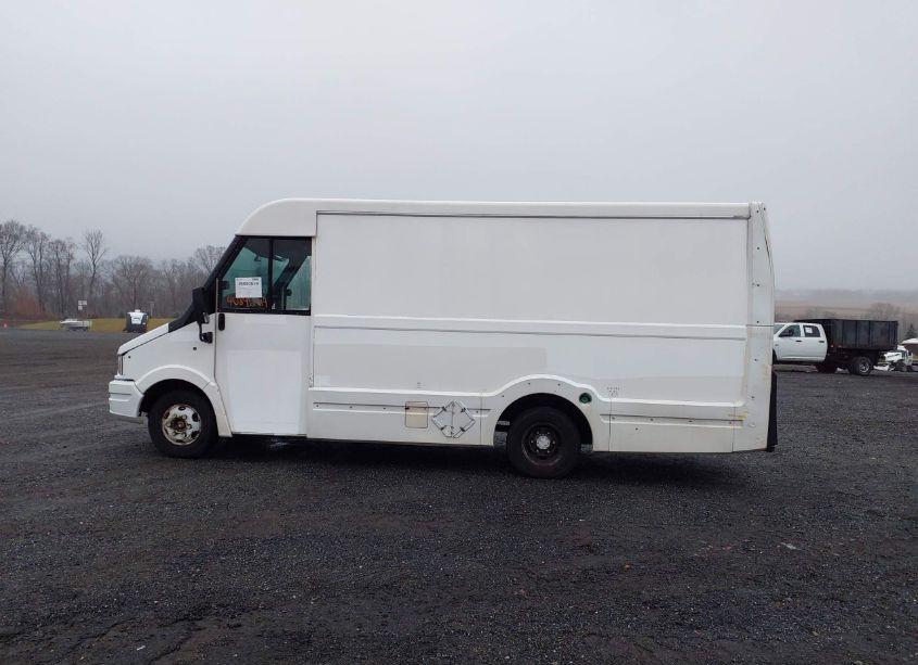 Photo 13 of 2013 Isuzu Commercial VAN (VIN JALB4T170D7W00376)