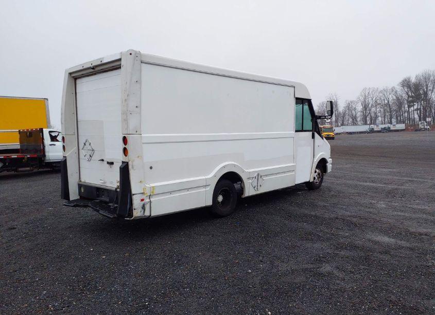 Photo 4 of 2013 Isuzu Commercial VAN (VIN JALB4T170D7W00376)