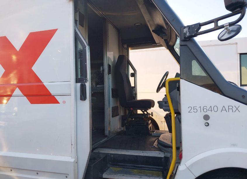 Photo 7 of 2013 Isuzu Commercial VAN (VIN JALB4T170D7W00376)