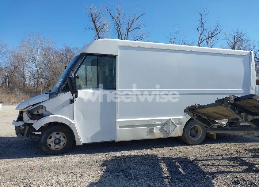 Photo 16 of 2016 Isuzu Npr (VIN JALB4T172G7W00867)