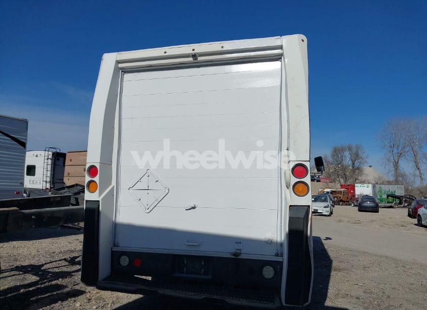 Photo 17 of 2016 Isuzu Npr (VIN JALB4T172G7W00867)