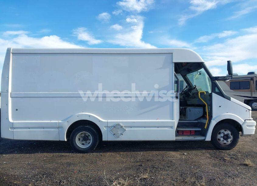 Photo 11 of 2013 Isuzu Commercial VAN (VIN JALB4T178D7W01176)