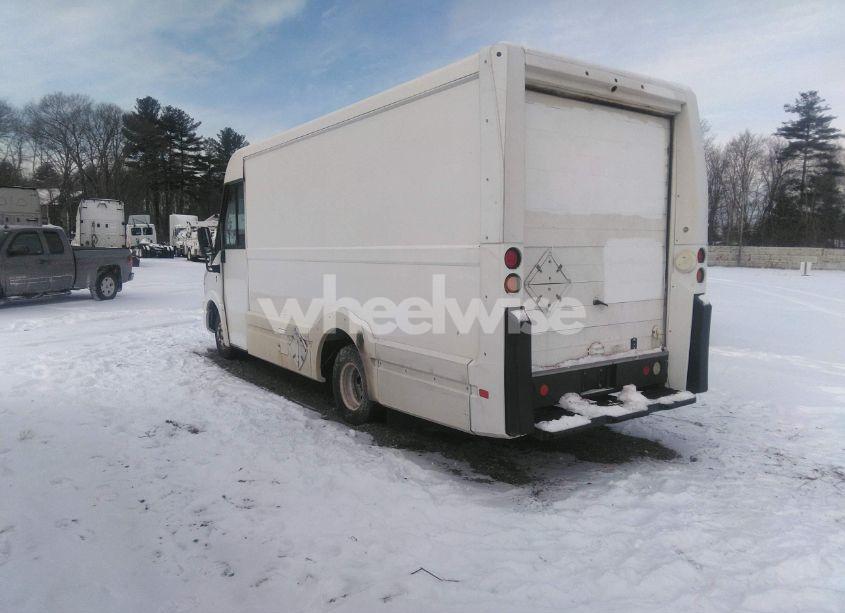 Photo 3 of 2016 Isuzu Npr (VIN JALB4T178G7W01277)