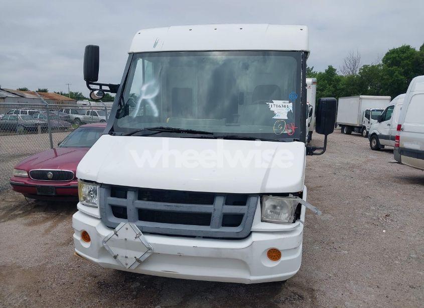 Photo 11 of 2013 Isuzu Commercial VAN (VIN JALB4T179D7W00764)