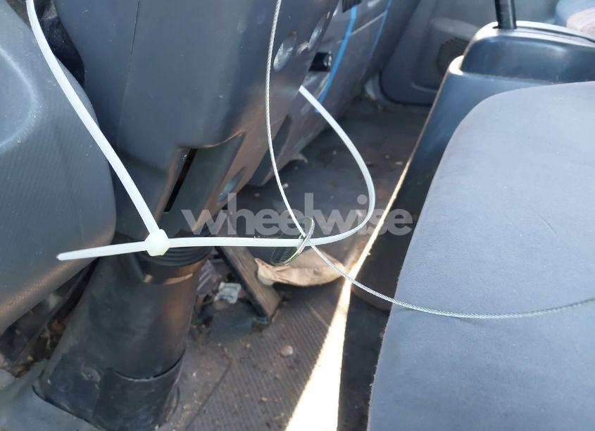 Photo 11 of 2009 Isuzu Npr (VIN JALB4W16X97400685)