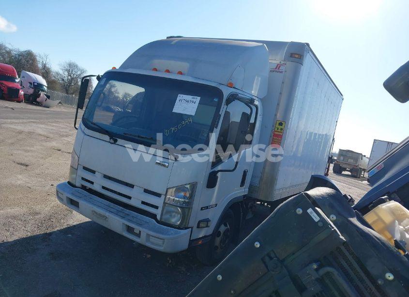 Photo 2 of 2009 Isuzu Npr (VIN JALB4W16X97400685)