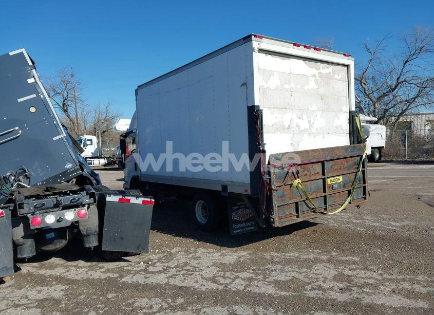 Photo 3 of 2009 Isuzu Npr (VIN JALB4W16X97400685)