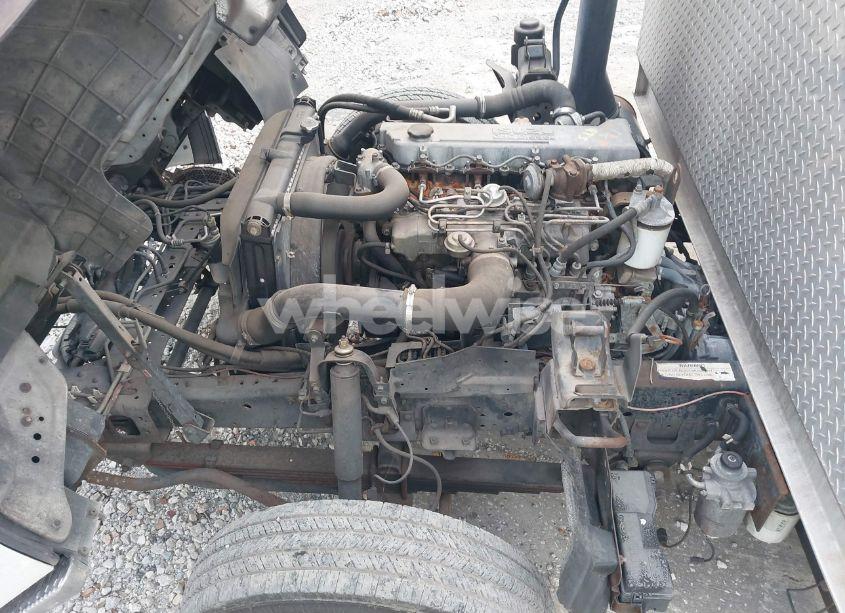 Photo 9 of 2002 Isuzu Npr N/A (VIN JALC4B14927003924)