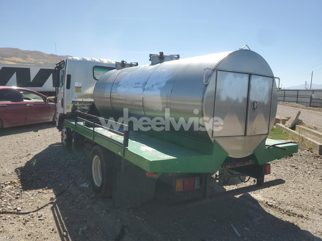 Photo 2 of 2019 ISUZU NPR HD (VIN JALC4W161K7010505)