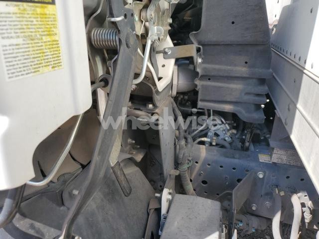 Photo 7 of 2016 ISUZU NPR HD N/A (VIN JALC4W165G7003757)