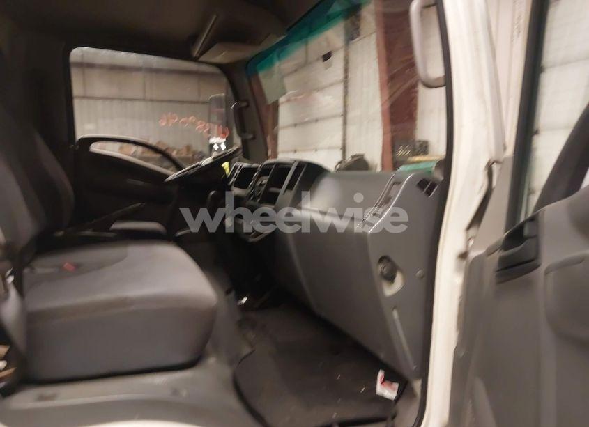 Photo 6 of 2011 Isuzu Npr HD DSL REG (VIN JALC4W168B7001025)