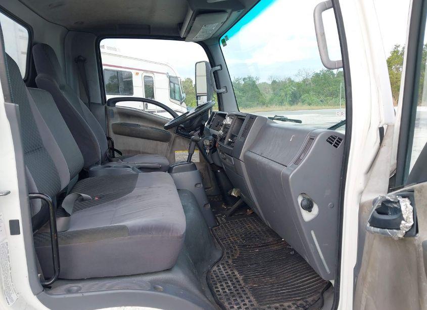 Photo 7 of 2015 Isuzu Npr DSL REG AT (VIN JALC4W169F7005560)